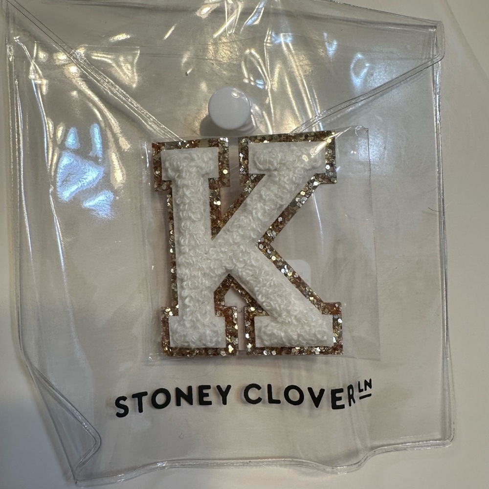 Stoney Clover Lane Blanc Glitter Varsity Letter Patch Letter K